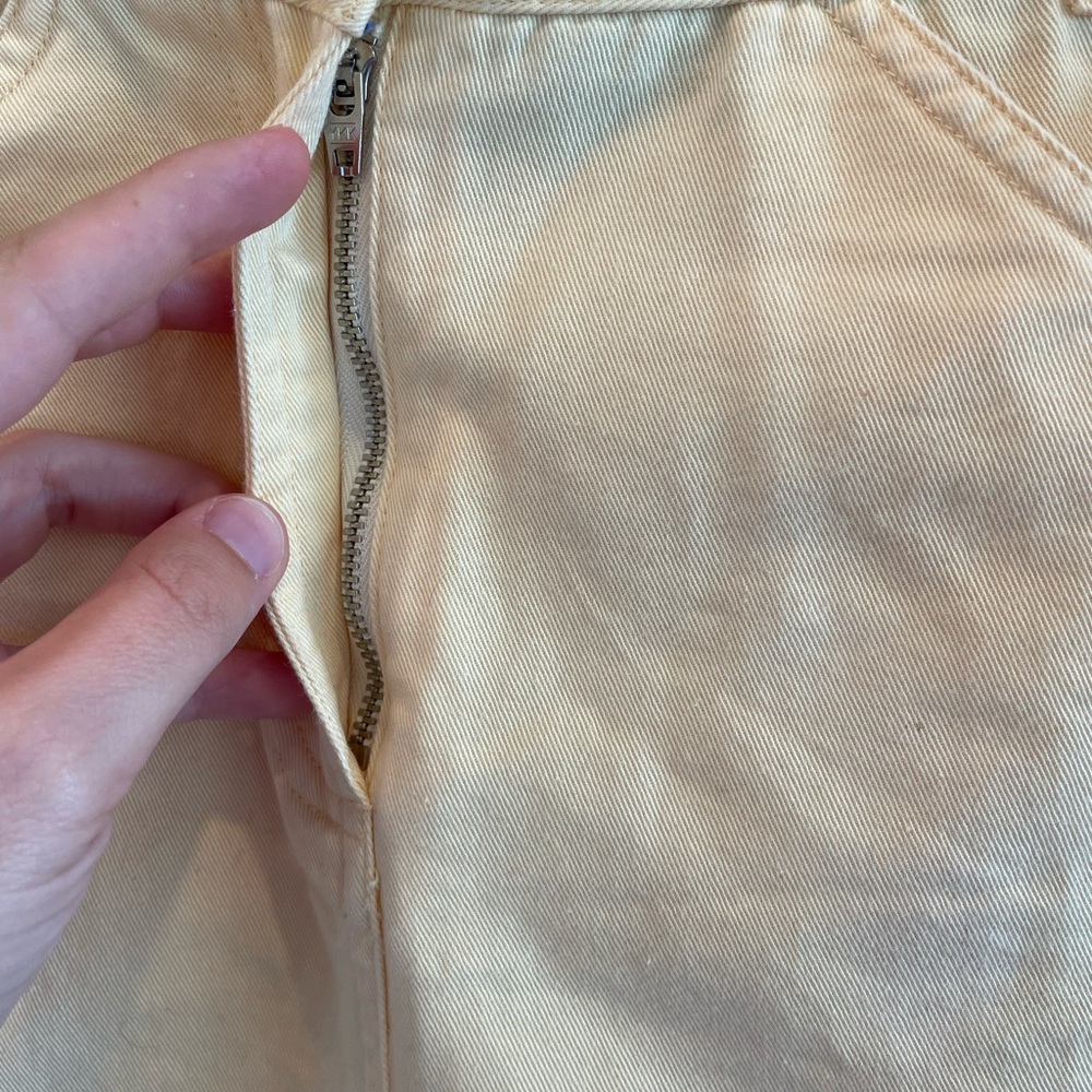 Vintage soft yellow summer skirt - Picture 7 of 13